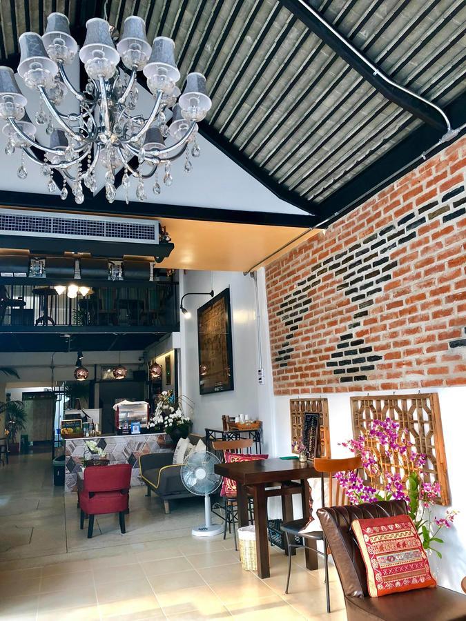 Hotel Hp House Cafe' Chiang Mai Exterior foto